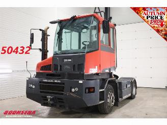 krockskadad bil auto Kalmar Jogger TT618I Terminal tractor Cummins 12.161 uhr! 2020/10