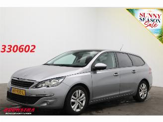 Voiture accidenté Peugeot 308 SW 1.6 BlueHDI Executive Pack Pano Navi Clima Cruise Camera PDC AHK 2015/12