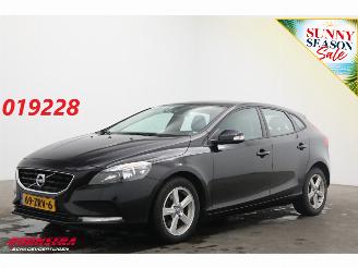 škoda osobní automobily Volvo V-40 1.6 T3 Kinetic Pano Leder Navi Clima Cruise Camera PDC 2013/1