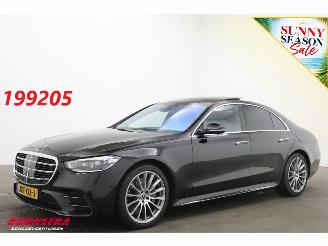 Vaurioauto  passenger cars Mercedes S-klasse 580 e AMG Line Pano ACC HUD Burmester Memory 360° 2022/12