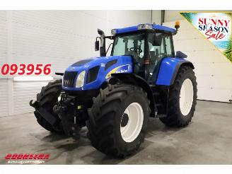 dañado máquina New Holland  TVT 190 BY 2005 6.000 Uur 2005/6