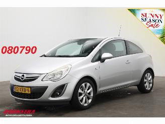 Vaurioauto  passenger cars Opel Corsa 1.4-16V Anniversary Edition 3-drs Airco Navi Bluetooth PDC 2012/8