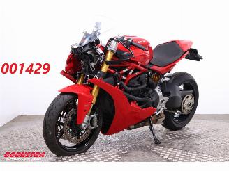 Uttjänta bilar auto Ducati Cayenne SuperSport S ABS Akrapovic 2017/4