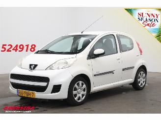 skadebil auto Peugeot 107 1.0-12V AUT Millesim 200 5-drs Cruise Airco 51.588 km! 2011/1