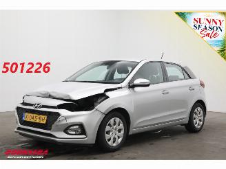 Auto incidentate Hyundai I-20 1.0 T-GDI Comfort Cruise SHZ LrHZ Airco Camera PDC Bluetooth 2018/12