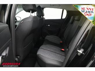 Peugeot 208 1.2 PT 100 Allure Apple/Android Clima Cruise PDC picture 17