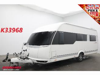 krockskadad bil caravan Hobby  560 CFE Premium Mover Luifel Frans bed Middenkeuken Rondzit LMV 2019/5