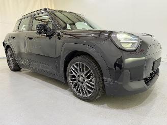 Schadeauto Mini Aceman SE Essential Electric 2024/12