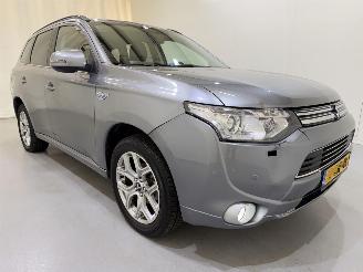  Mitsubishi Outlander 2.0 PHEV Instyle Aut. Navi/Clima 2014/2