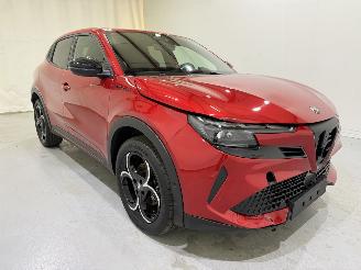 skadebil auto Alfa Romeo Junior Ibrida 1.2 VGT Sport Speciale 2025/1