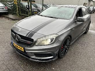 Unfallwagen Mercedes A-klasse 45 AMG Turbo  4 matic   ( schadevrij ) 2015/1