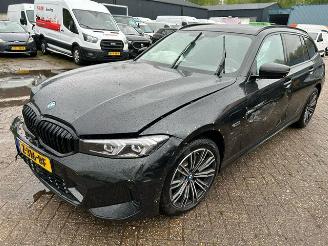 Auto incidentate BMW 3-serie 320e Touring Automaat  ( Nieuw Prijs 66500,00 ) 2024/3