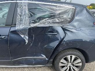 Peugeot 3008 Style  1.2 picture 9