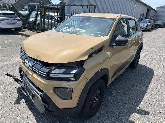 Vaurioauto  passenger cars Dacia Spring Expression 26,8 kWh   Automaat   ( 6719 Km ) 2025/11