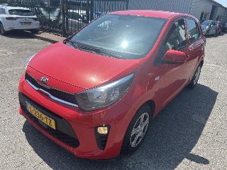 krockskadad bil auto Kia Picanto 1.0 DPI Comfortline 2021/9