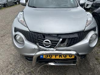 Nissan Juke 1.6 Acenta picture 2