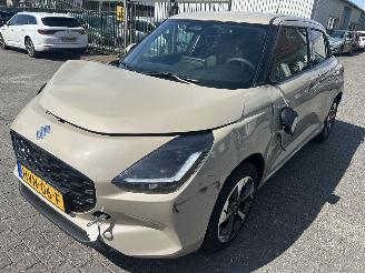 Avarii autoturisme Suzuki Swift 1.2 Automaat Hybrid  Style  ( 3552 Km ) 2025/7