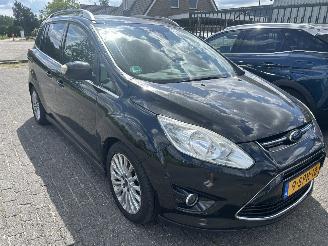 Damaged car Ford C-Max Grand 1.0 2013/11