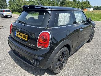 Mini Cooper 1.5 picture 5