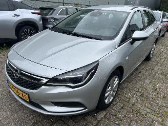 Unfallwagen Opel Astra Stationcar 1.0 2017/7