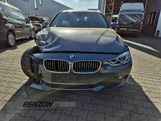 Vrakbiler auto BMW 3-serie 3 serie Touring (F31), Combi, 2012 / 2019 320d 2.0 16V 2013/12