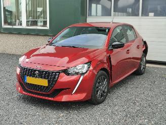 Voiture accidenté Peugeot 208 1.2 Pure Tech Active Pack 2022/7