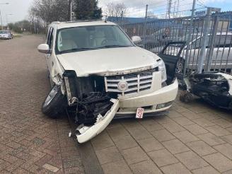 Vrakbiler auto Cadillac Escalade Escalade, SUV, 2014 / 2020 6.2 V8 4x4 2014