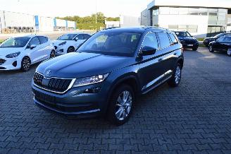 Voiture accidenté Skoda Kodiaq 2.0 TDI 140 KW 4X4 ALLRAD PANO ACC 7 SITZE 2017/3