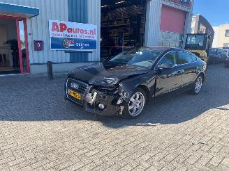 krockskadad bil auto Audi A5 2.0 TFSI 179pk 2011/5