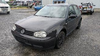  Volkswagen Golf LC9Z 2001/12