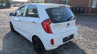 Kia Picanto 1.0 picture 7