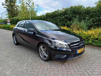 Vaurioauto  passenger cars Mercedes A-klasse 180 AUTOMAAT 2013/2