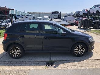 Voiture accidenté Volkswagen Polo 12tsi 66kW E6 5 drs 2016/8