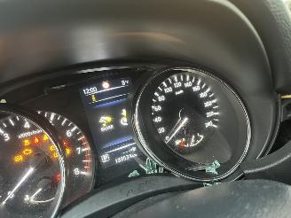 Nissan Qashqai 1.2 tce automaat picture 9