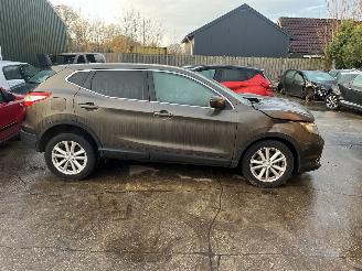 Nissan Qashqai 1.2 tce automaat picture 2