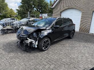 Coche accidentado Renault Clio Luxe uitvoering !! Weinig km !! 2017/9