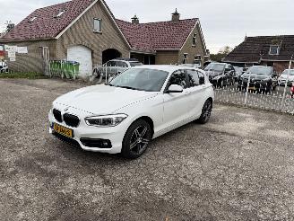 Vaurioauto  passenger cars BMW 1-serie 118i 2018/8