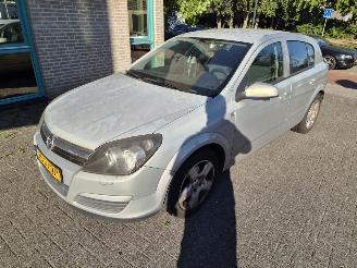 Opel Astra 1.6 EDITION picture 2