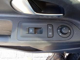 Volkswagen Up! Up! (121), Hatchback, 2011 1.0 12V 60 picture 6