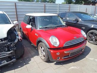 Vrakbiler auto Mini One Mini (R50/53), Hatchback, 2001 / 2007 1.6 16V Cooper 2004/3