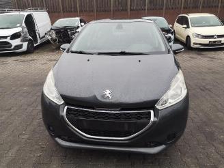 Uttjänta bilar auto Peugeot 208 208 I (CA/CC/CK/CL), Hatchback, 2012 / 2019 1.2 Vti 12V PureTech 82 2014/0