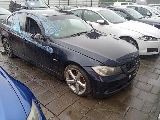Vrakbiler auto BMW 3-serie 3 serie (E90), Sedan, 2005 / 2011 320d 16V 2005/3