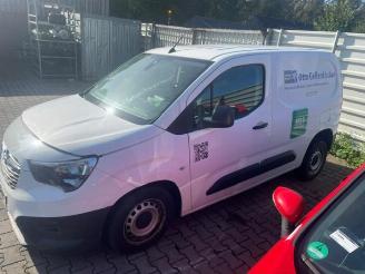 Salvage car Opel Combo Combo Cargo, Van, 2018 1.5 CDTI 75 2019