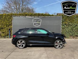 Vrakbiler auto Audi A3 A3 Sportback (8YA), Hatchback 5-drs, 2019 1.5 35 TFSI 16V Mild Hybrid 2020/11