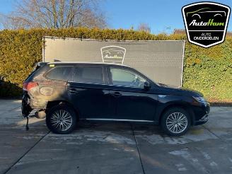 Dezmembrări autoturisme Mitsubishi Outlander Outlander (GF/GG), SUV, 2012 / 2022 2.4 16V PHEV 4x4 2020/1