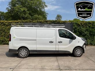 disassembly passenger cars Renault Trafic Trafic (1FL/2FL/3FL/4FL), Van, 2014 1.6 dCi 115 2015/7