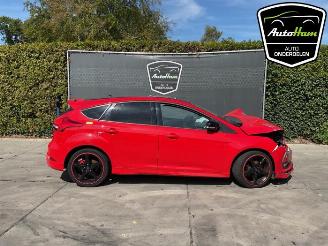 Uttjänta bilar auto Ford Focus Focus 3, Hatchback, 2010 / 2020 1.0 Ti-VCT EcoBoost 12V 125 2015/12