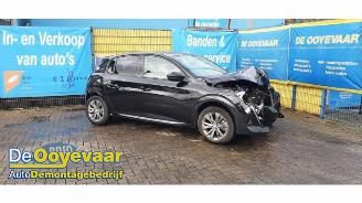 Dezmembrări autoturisme Peugeot 208 208 II (UB/UH/UP), Hatchback 5-drs, 2019 e-208 50 kWh 2021/12