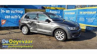 Vrakbiler auto Volkswagen Tiguan Tiguan (AD1), SUV, 2016 / 2024 1.5 TSI 16V Evo BlueMotion Technology 2019/5