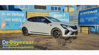 Dezmembrări autoturisme Renault Clio Clio V (RJAB), Hatchback 5-drs, 2019 1.6 E-Tech 145 16V 2024/7